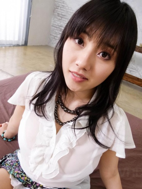 Azusa Nagasawa pornostar hd immagini