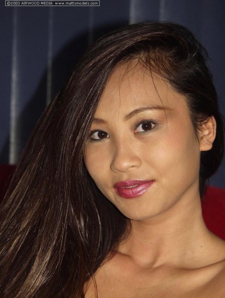 Lisa Lin parte superiore della pornostar img