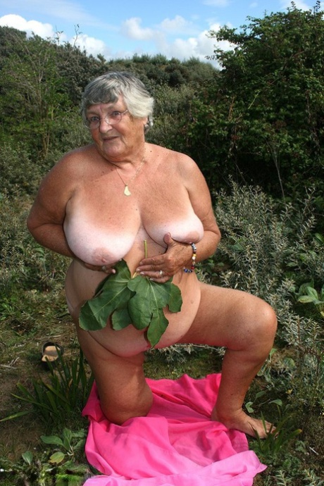 sesso aficano che scopa nonna asiatica miglior hd foto