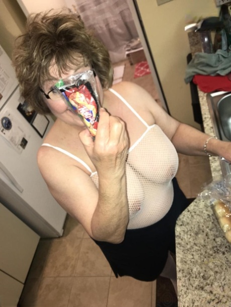 nonna 4k bella xxx Immagine