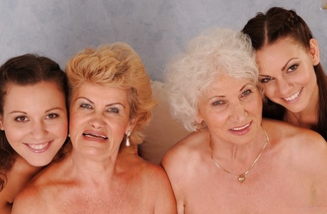 vecchia nonna messicana doppia penetrazione pornografico gratuito immagine