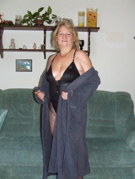 81 nonna rd farmingville ny sexy esclusivo immagine