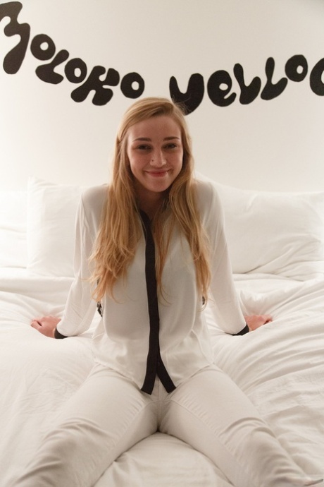 Kendra Sunderland bella stella galleria